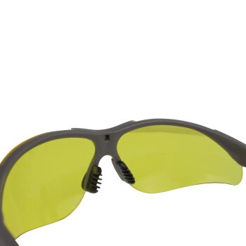 Schutzbrille mit verschiedenen Gläser gelb getönt